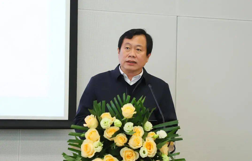 中国健康媒体记者沙龙创新100企业行走进齐鲁制药集团