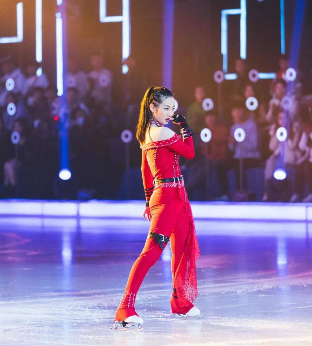 今晚与冰共舞难道是美少女专场吗