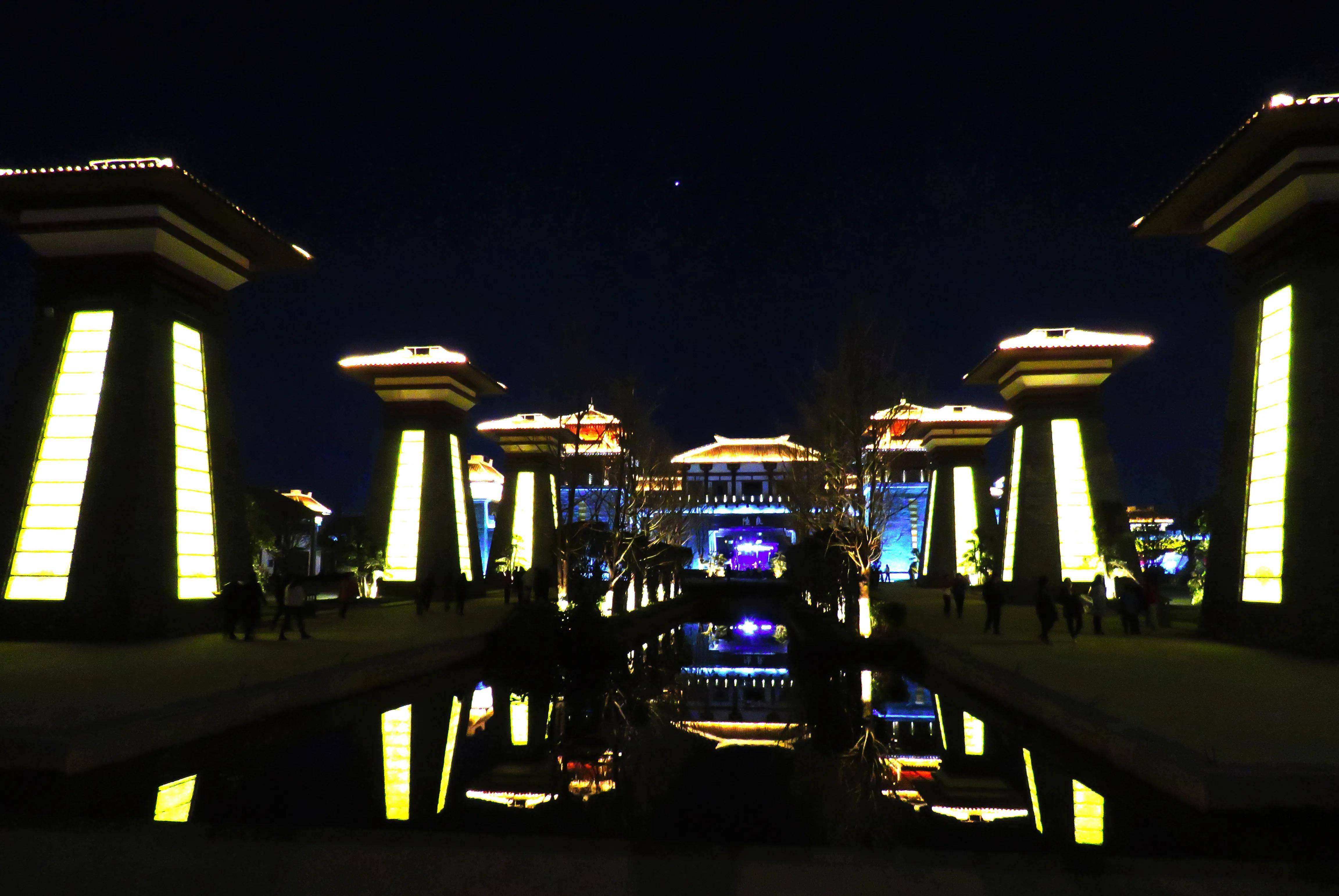 醉美陆良南境颐养小镇夜景【摄影作品】