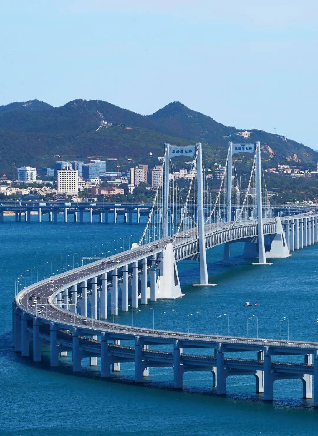 大连星海湾大桥.摄影/沙琨在辽宁看海,比在三亚更大气壮阔.