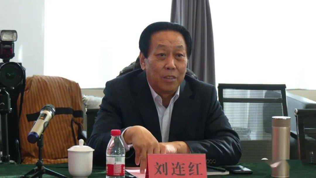 沧州市促进时尚服装服饰产业高质量发展座谈会在沧县召开_手机搜狐网