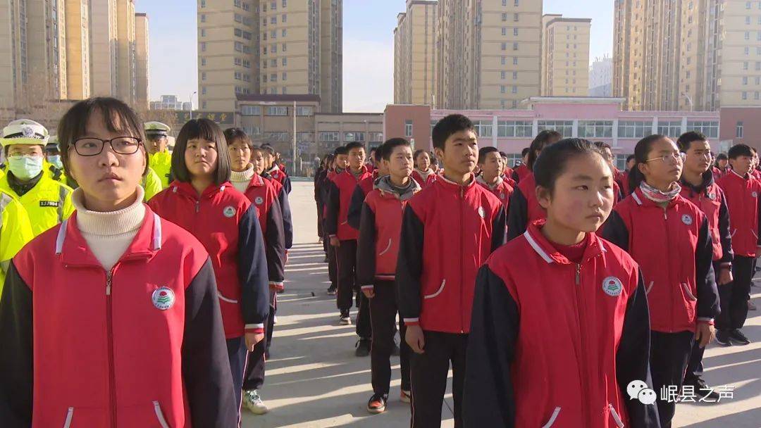 近日,岷县"反恐怖宣传教育进校园"活动在岷阳初级中学启动