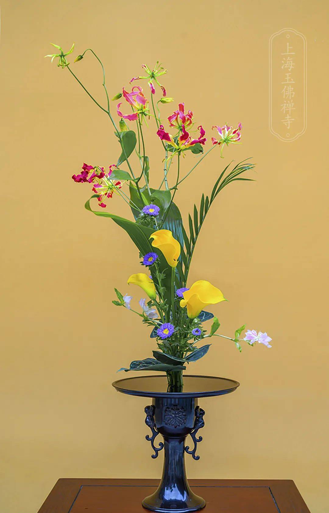 滑动查看部分插花作品插花作品图集# 06#梵呗修学梵呗,是佛教中以正直