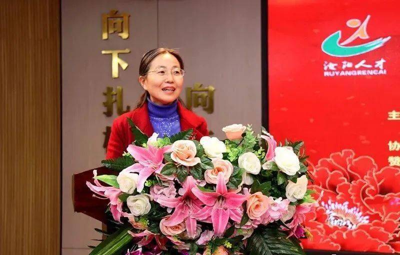 县委常委,组织部长马志荣参加活动,并寄语青年朋友们.