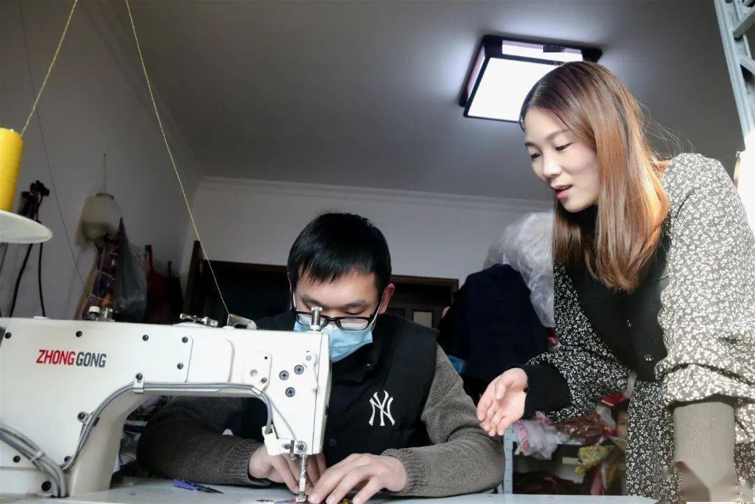 95后女生在淘宝做寿衣模特帮人们在生命最后一刻体面告别