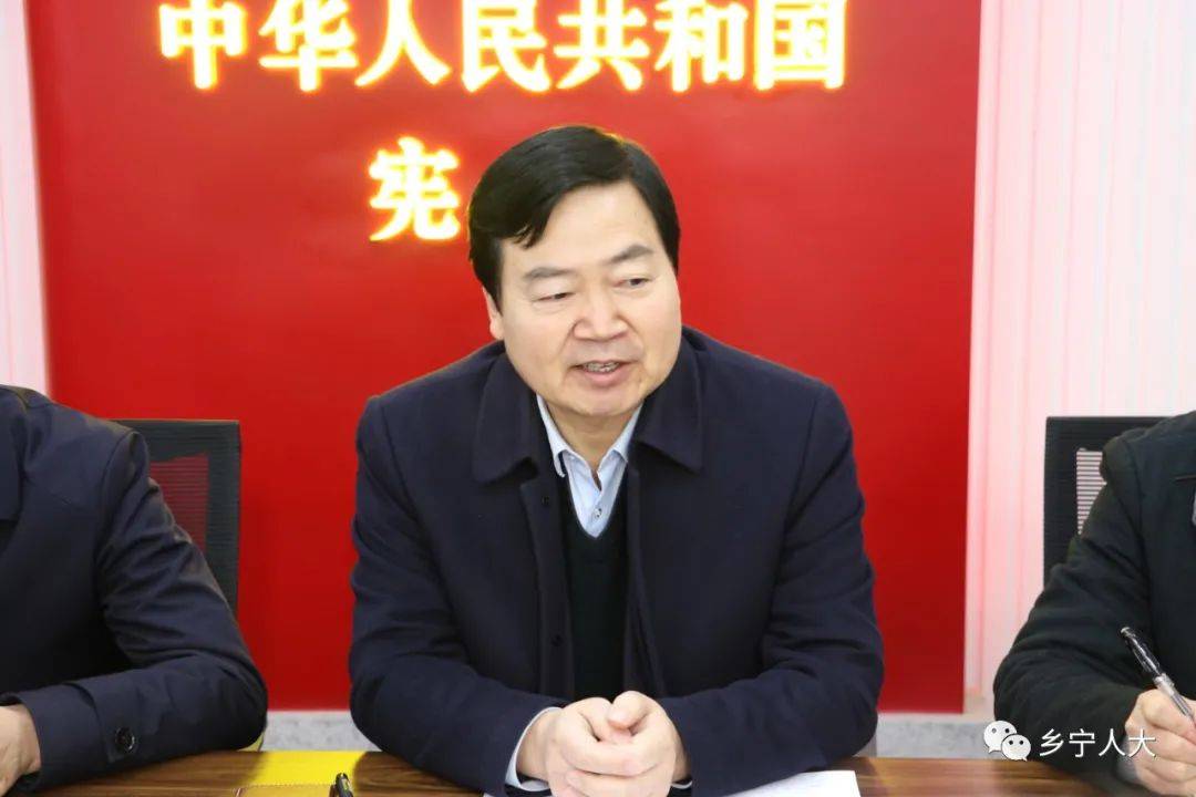 县人大常委会主任张春龙在昌宁镇人大代表联络站开展集中进站履职活动