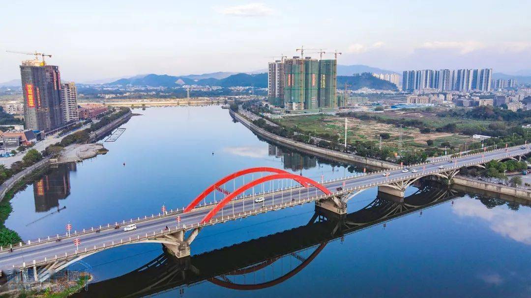 阳春市区这组照相美爆了,2020不易,终将变成回忆_二桥