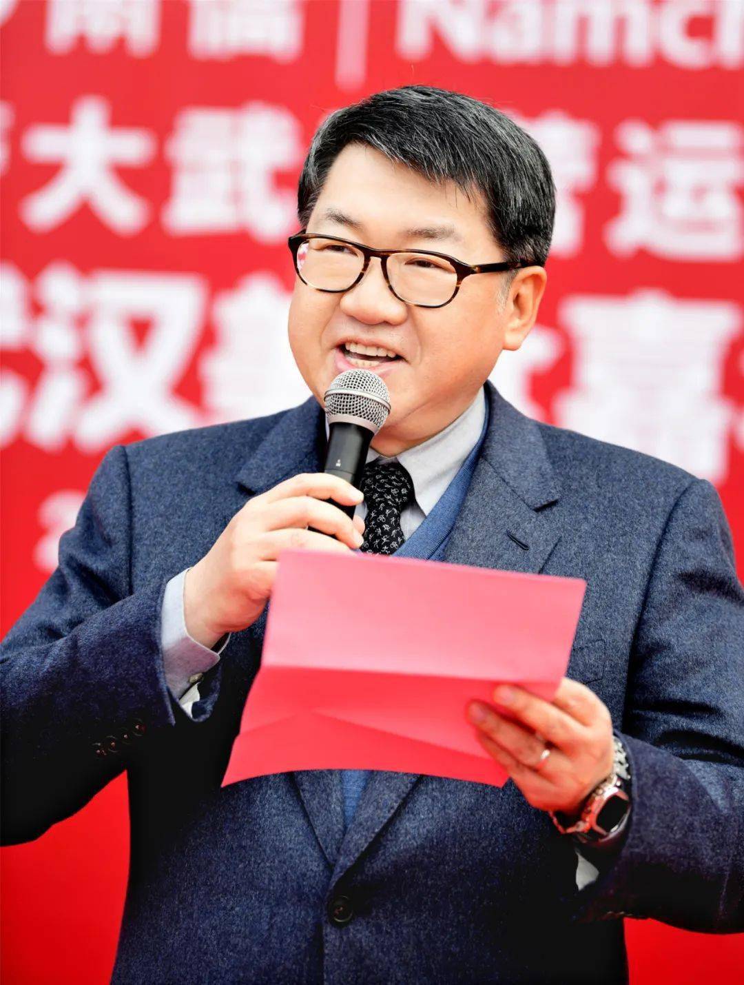 先生江西雪贝尔董事长万国华先生惠诚食品副总经理胡惠女士上海市现代