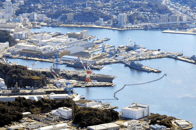 横须贺军事基地图片