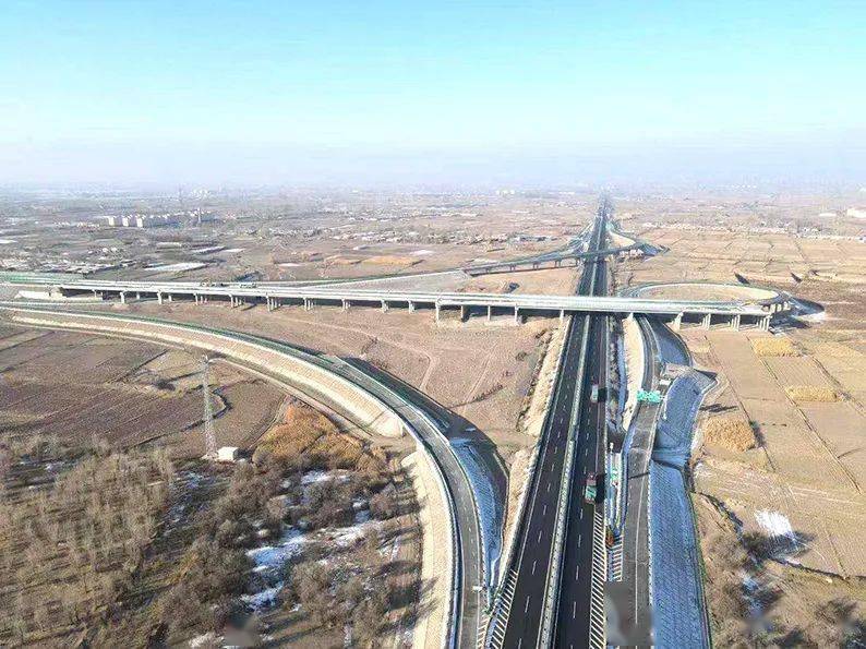 g0611张扁高速公路建成通车