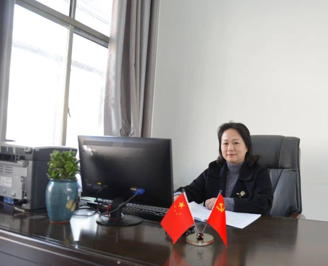 铜仁市万山区教育局党组书记,局长孙蕾奋发有为 教育改革再发力
