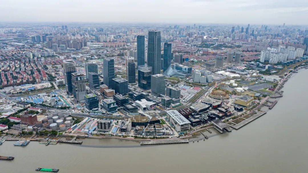 不忘初心,砥砺前行,助推城区高质量发展