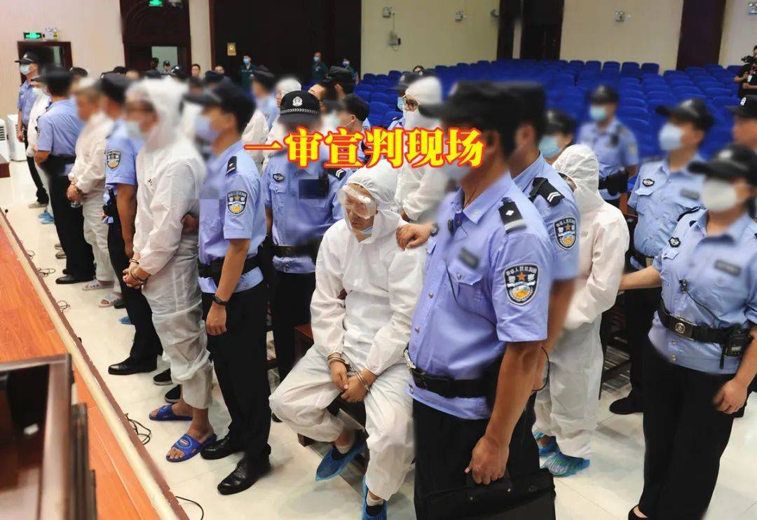 法院经审理查明,2004年起,罪犯王猛伙同易建兵等人在石门县二都乡商贸