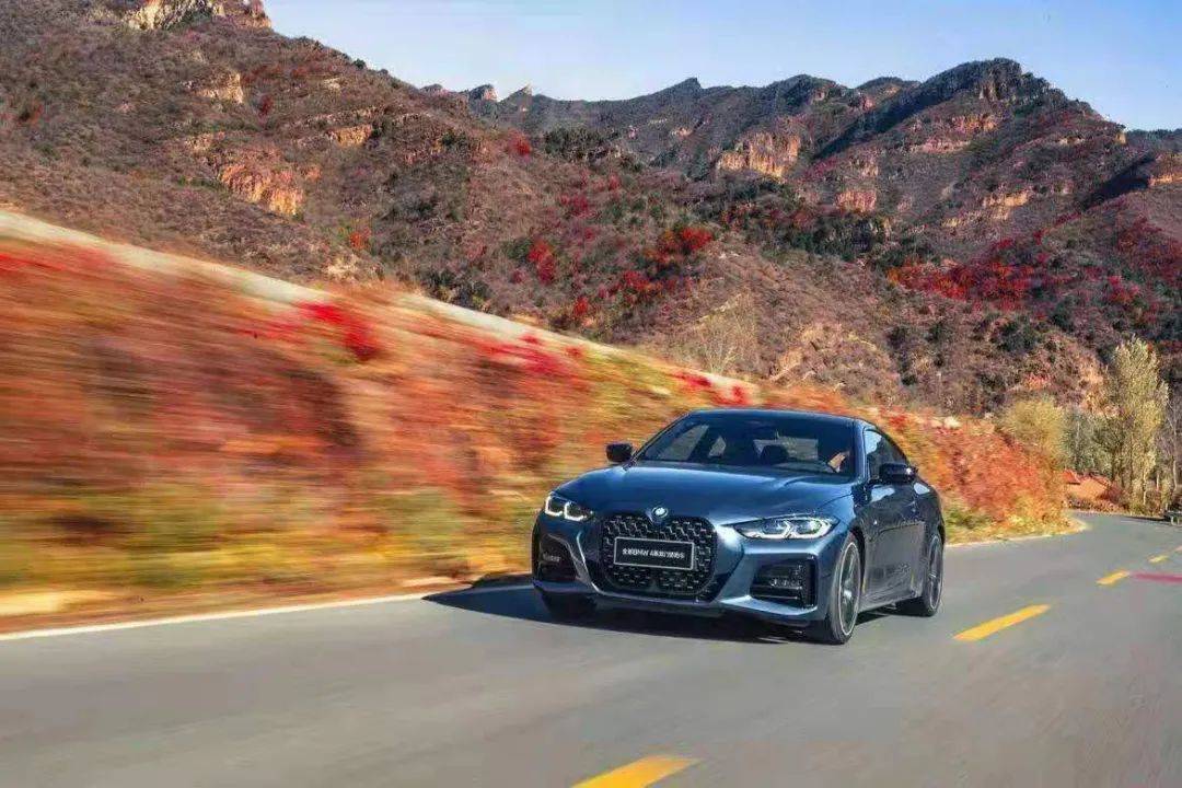 年度最佳豪华敞篷轿车:bmw 4系