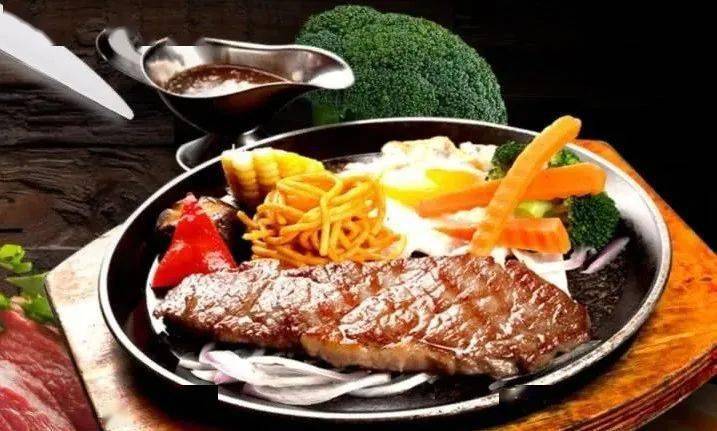 9元抢王十二街头牛排(原切牛排)单人套餐:黑椒牛排 12元任意小吃 奶茶