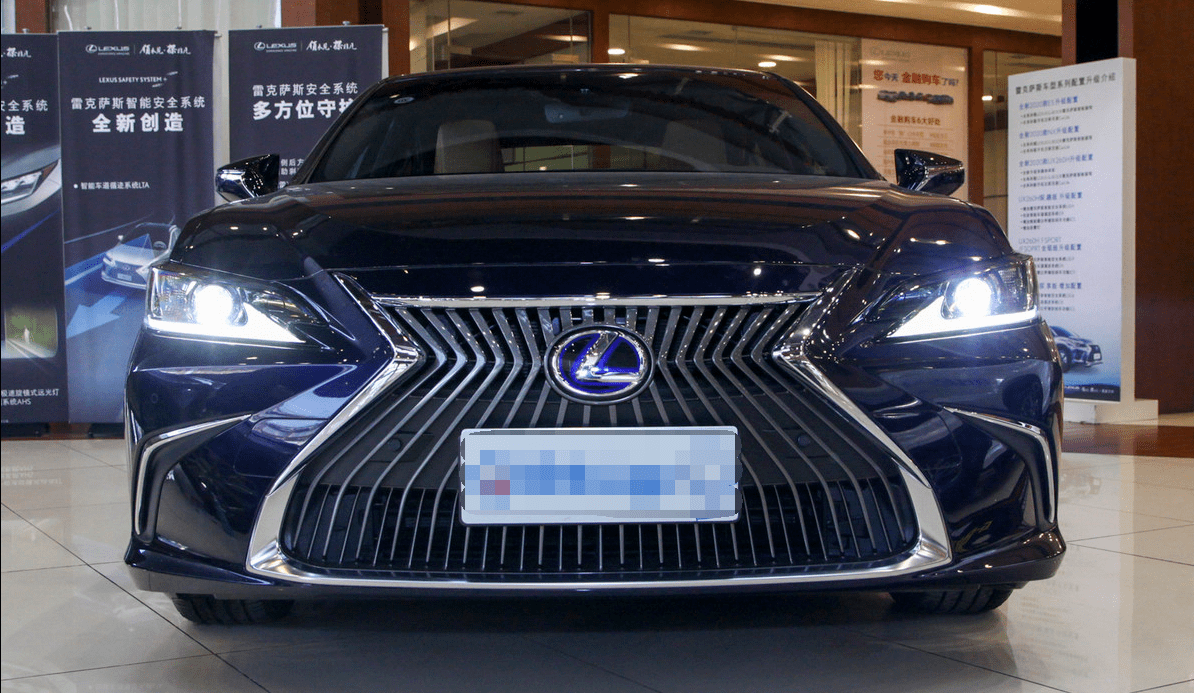 雷克萨斯es成车展焦点,全国限量600部,稀有程度堪比大熊猫