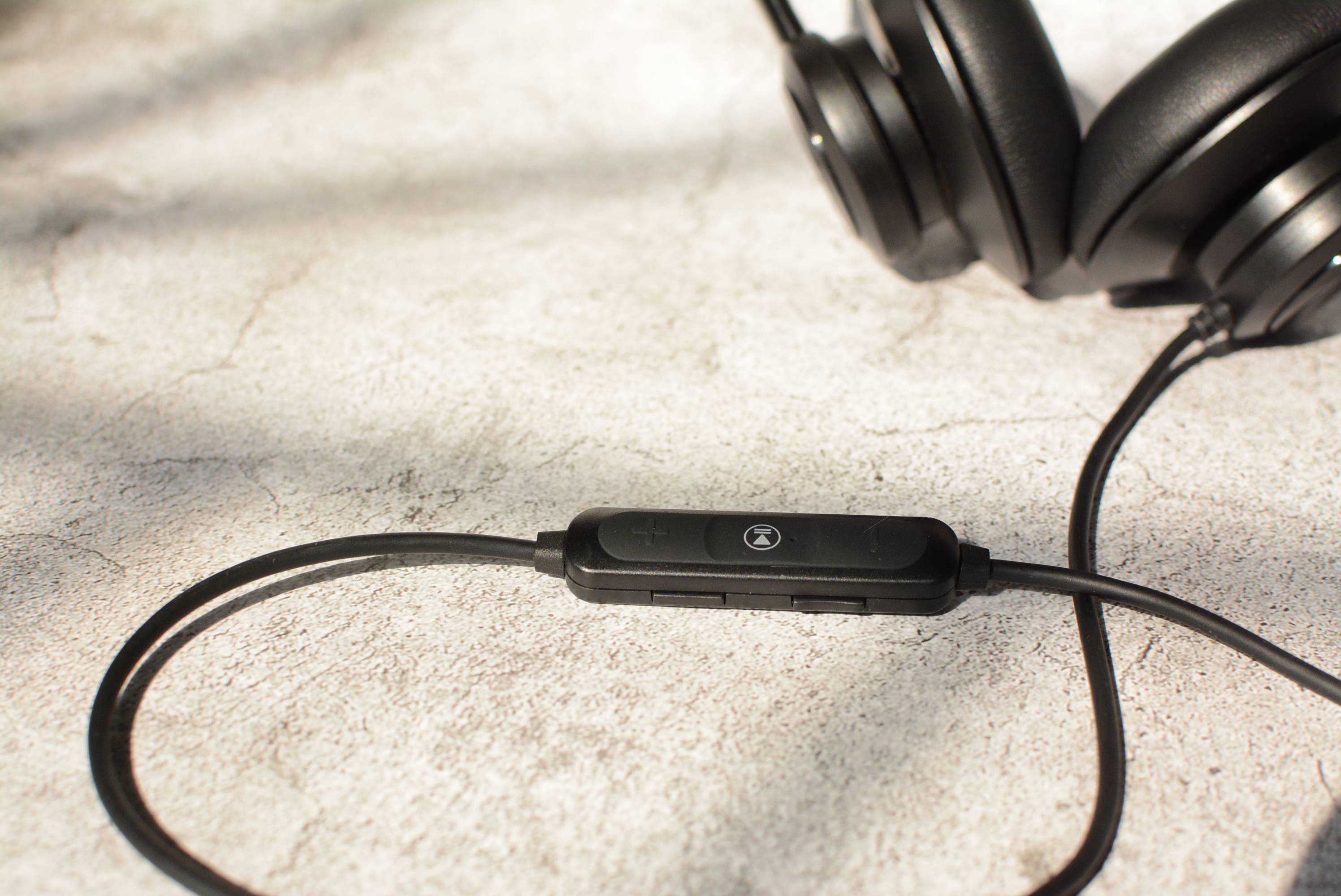 黄鹂智声降噪耳机e100u,与喧嚣说再见_麦克风