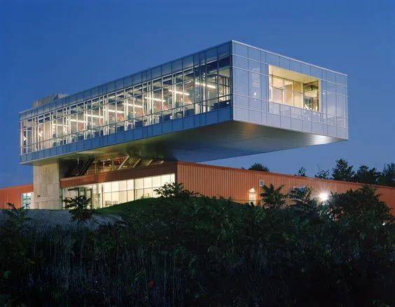 钢结构建筑各类悬挑建筑赏析悬挑跨度没有最大只有更大