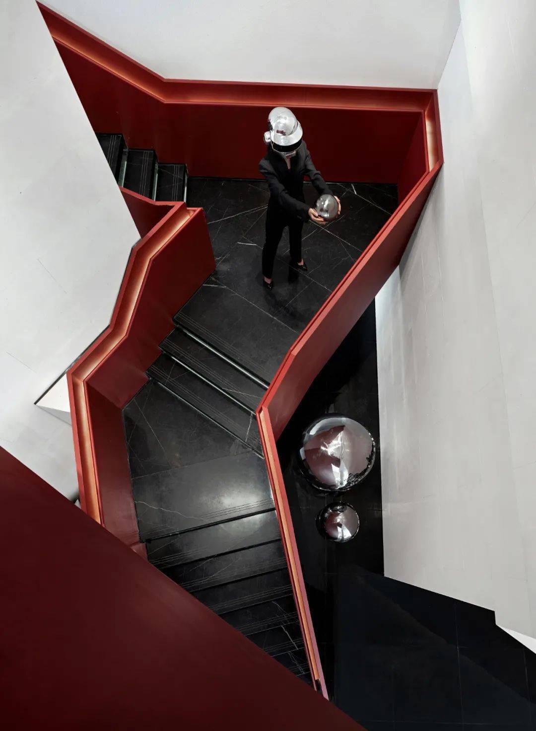 解构主义,发现建筑空间的机械美学 | 零次方设计