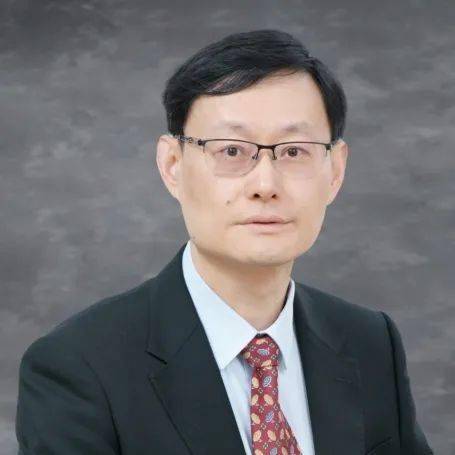 王维众 律师业务领域:公司/外商直接投资, 收购兼并