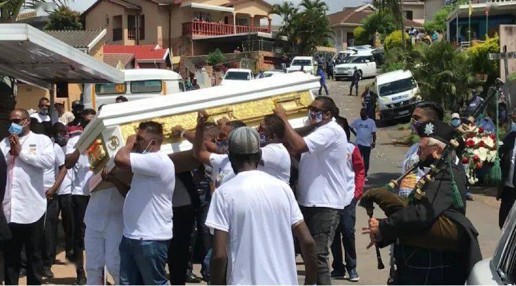 黑老大"辉煌下葬",棺材上竟然镶钻石?