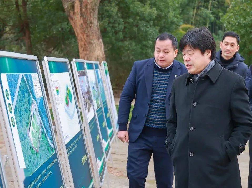 湖州市委常委组织部长徐仲仪赴安吉县溪龙乡开展三服务活动