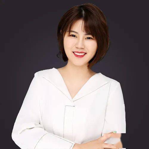 张蓉蓉毕业于安徽大学环境艺术专业北京市装饰协会注册设计师中国建筑