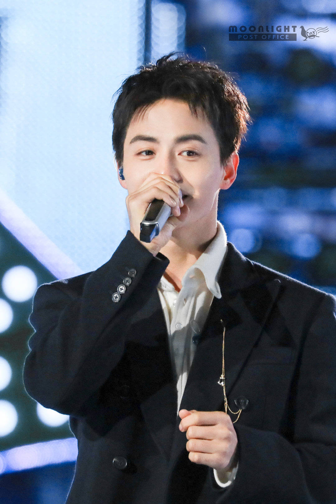 湖南卫视跨年马天宇该死的温柔引发70万狂点赞