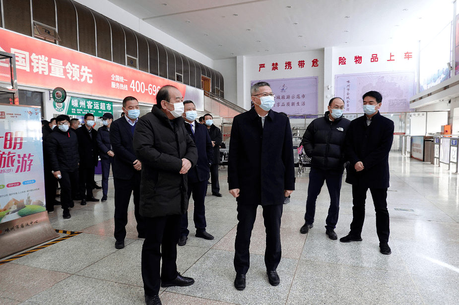 今天上午,在市委统一安排下,市领导徐建役,严钢,孙海荣,柴理明,盛夏锋