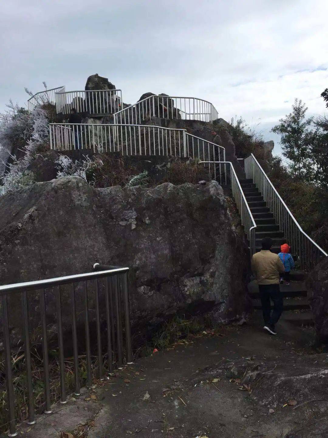 兴宁水口狮子岩"下雪"了?十分靓哦!