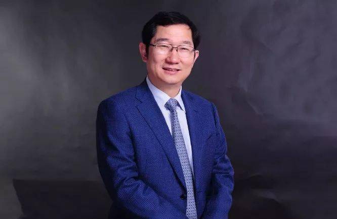 全球首例|郭伟教授团队首秀新型“混合分支支架型血管”治疗胸腹主动脉瘤手术-搜狐大视野-搜狐新闻