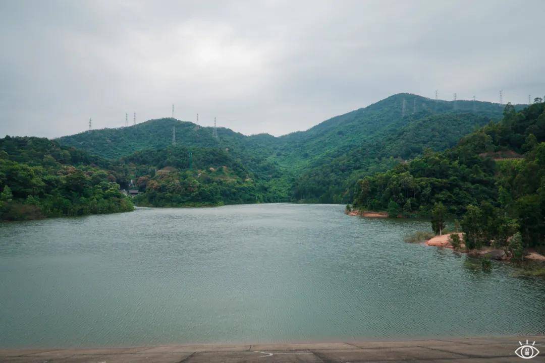 深圳又一玻璃棧道要火