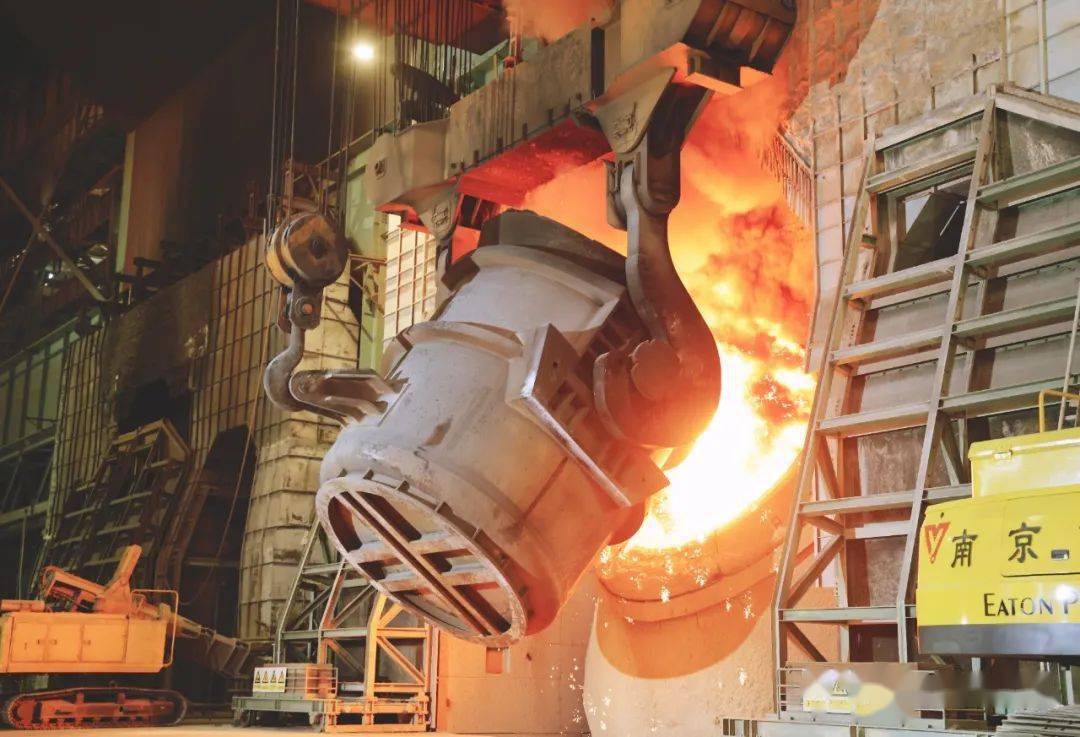 扬帆湛放湛江钢铁三高炉系统转炉连铸工程热负荷试车成功