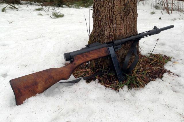 芬兰M44冲锋枪图片