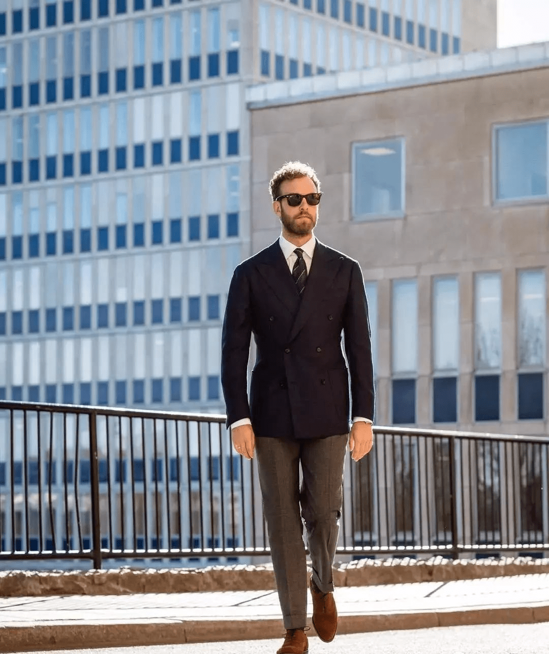 细节决定品味男士皮鞋选择有讲究