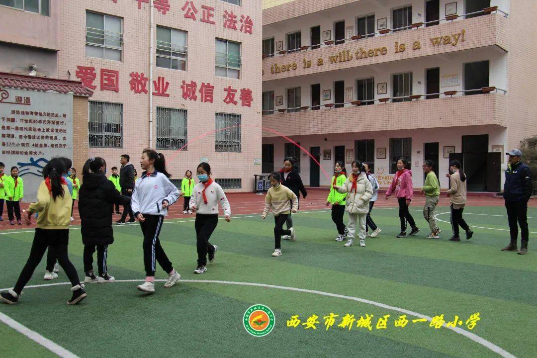【师说子乐】西一路小学举行社团成果汇报展示_手机搜狐网