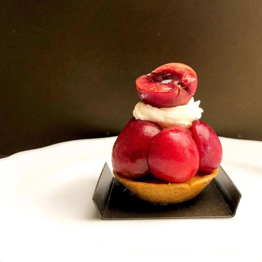 藏于东京潮流圣地里的隐秘小店竟有一口吃的法式甜点