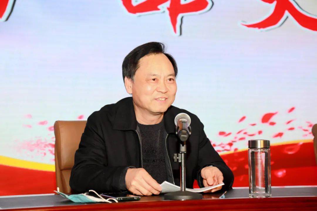 动态|| 正确处理"六种"关系 市中心医院举办中层干部大讲堂_罗志民