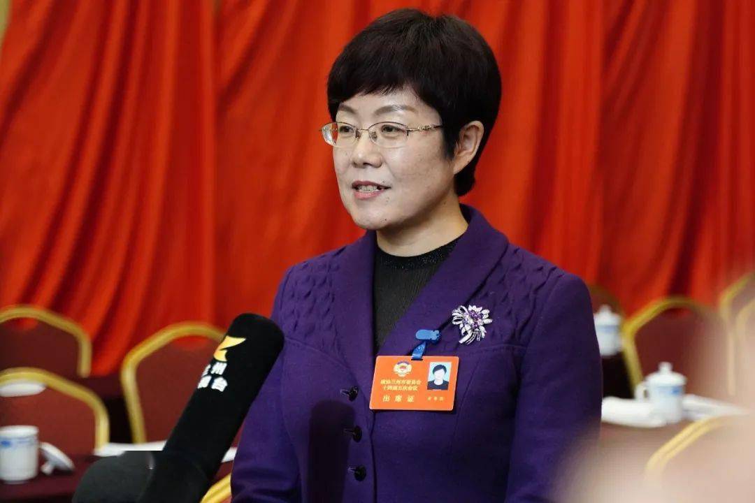 方书英接受采访唐浩漩接受采访来源:西固区融媒体中心