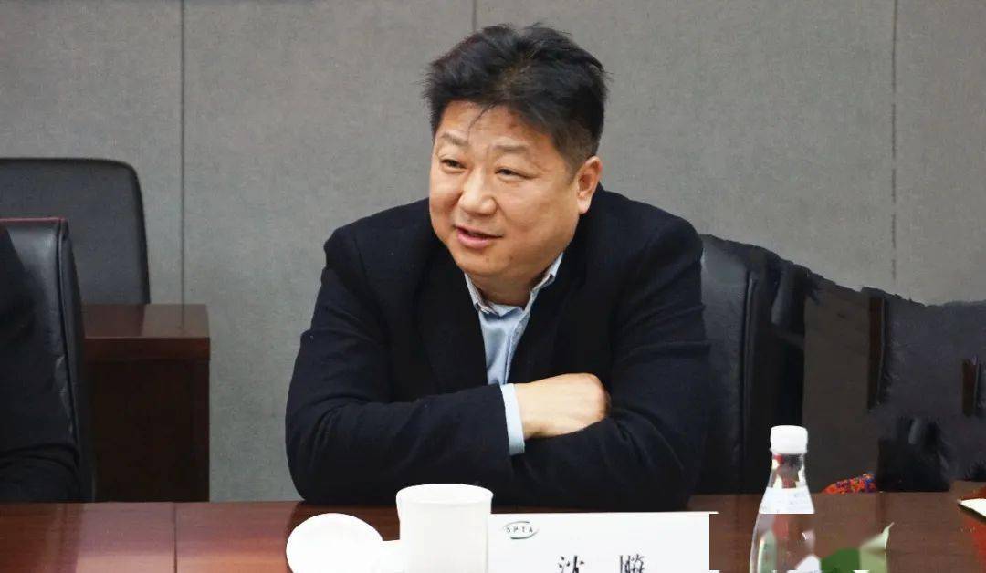 浦东医药(养和堂)总经理蔡斌,原上海市食药监管局副局长唐明皓等,就