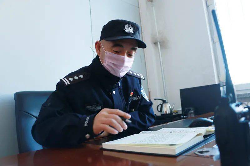 先锋在线疾风知劲草疫情见担当吉林省监狱管理局镇赉分局于立军先进