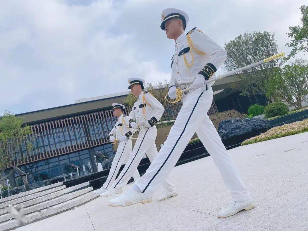 案场五星礼宾至尊服务丨龙光服务2020年案场标杆评选