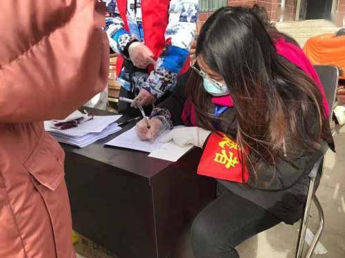 怎么当志愿者 大学生 957a1c34c5424a61953bb8ee51d510b9.jpeg