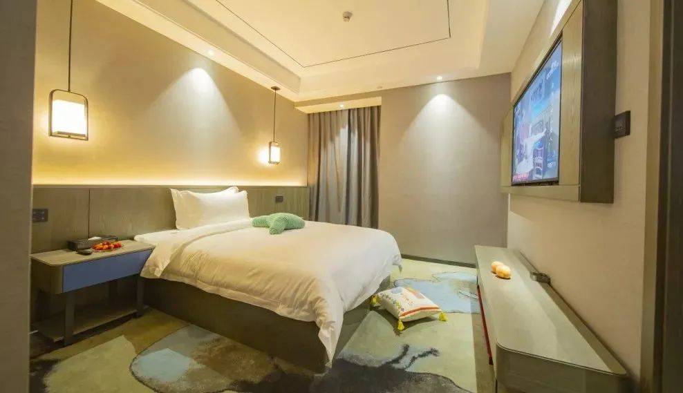 客房内没有任何暗房,可以为贵宾带来绝对的安全与睡眠的保障.