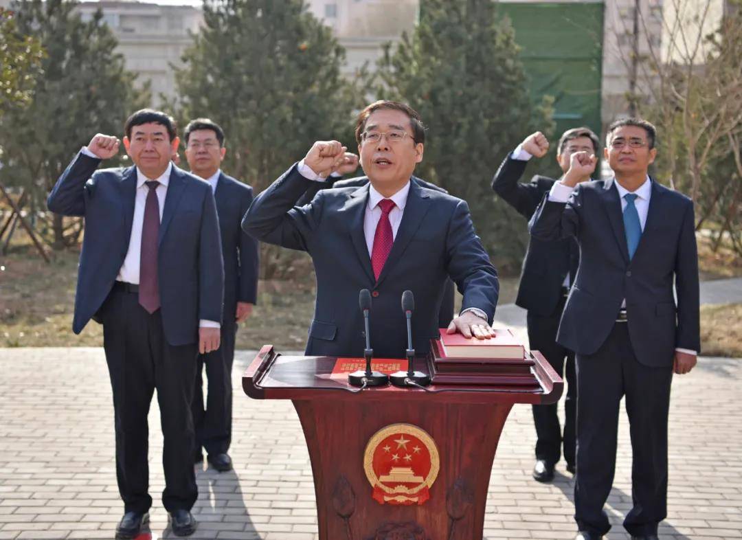 新疆生产建设兵团第二师铁门关市党委常委,副师长,铁门关经济工业园区