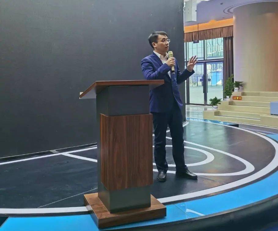 打好"蓝天,碧水,净土"保卫战