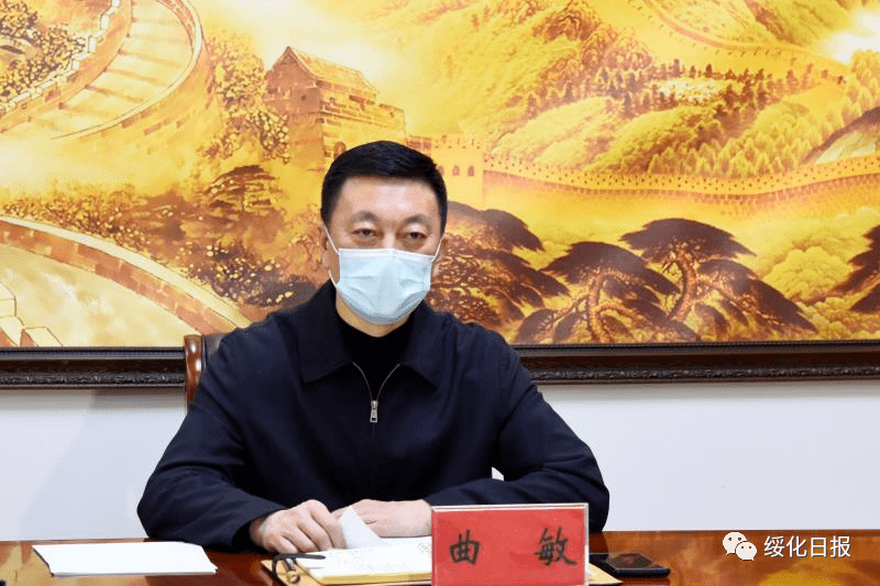 市领导杨川庆,张跃文,杨全胜,江锡如,王雪峰,吴永久等在所包县参加