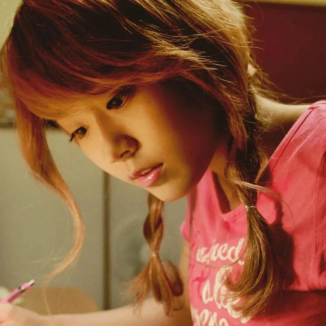 3来源:电影《天才少女》这才才是认真看书▼还有一批头像德善&宝拉ヾ