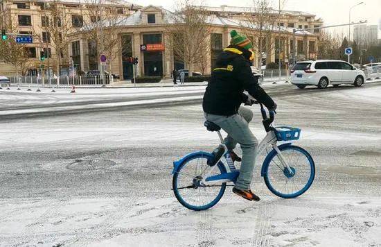 下雪啦！北京城区迎来2021年首场降雪