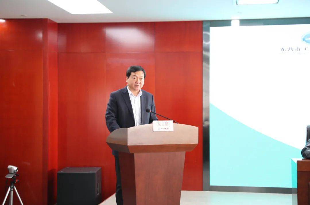刘明鹤在致辞中说,2020年,面对新冠肺炎疫情带来的考验,广大民营企业